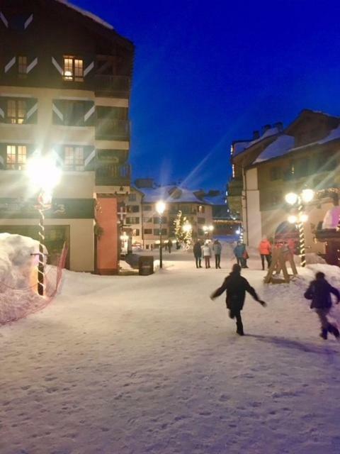 Premium 4 Bed Ski-In & Out Apartment Arc 1950 Les Arcs  エクステリア 写真
